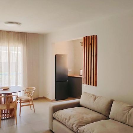 Two Bedroom Apartment With Pool Paphos Bagian luar foto